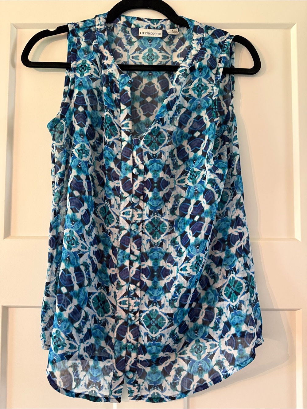 Liz Claiborne Blue & Teal Printed Button-Front Sleeveless Top